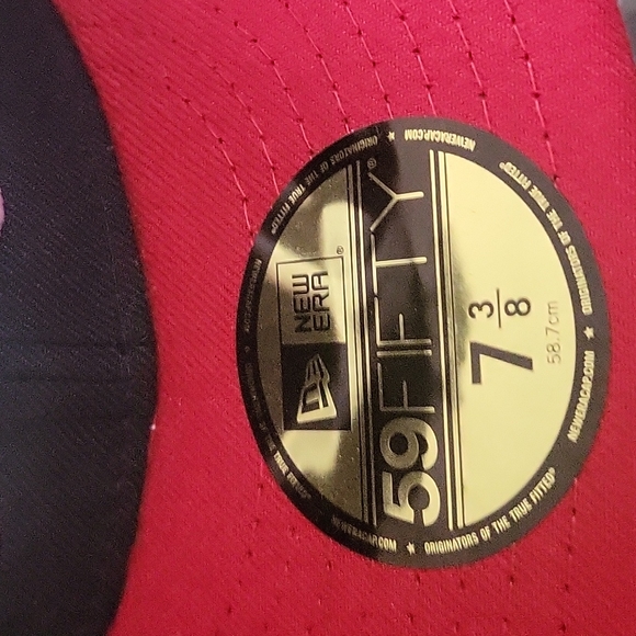 Baseball cap - Picture 2 of 3